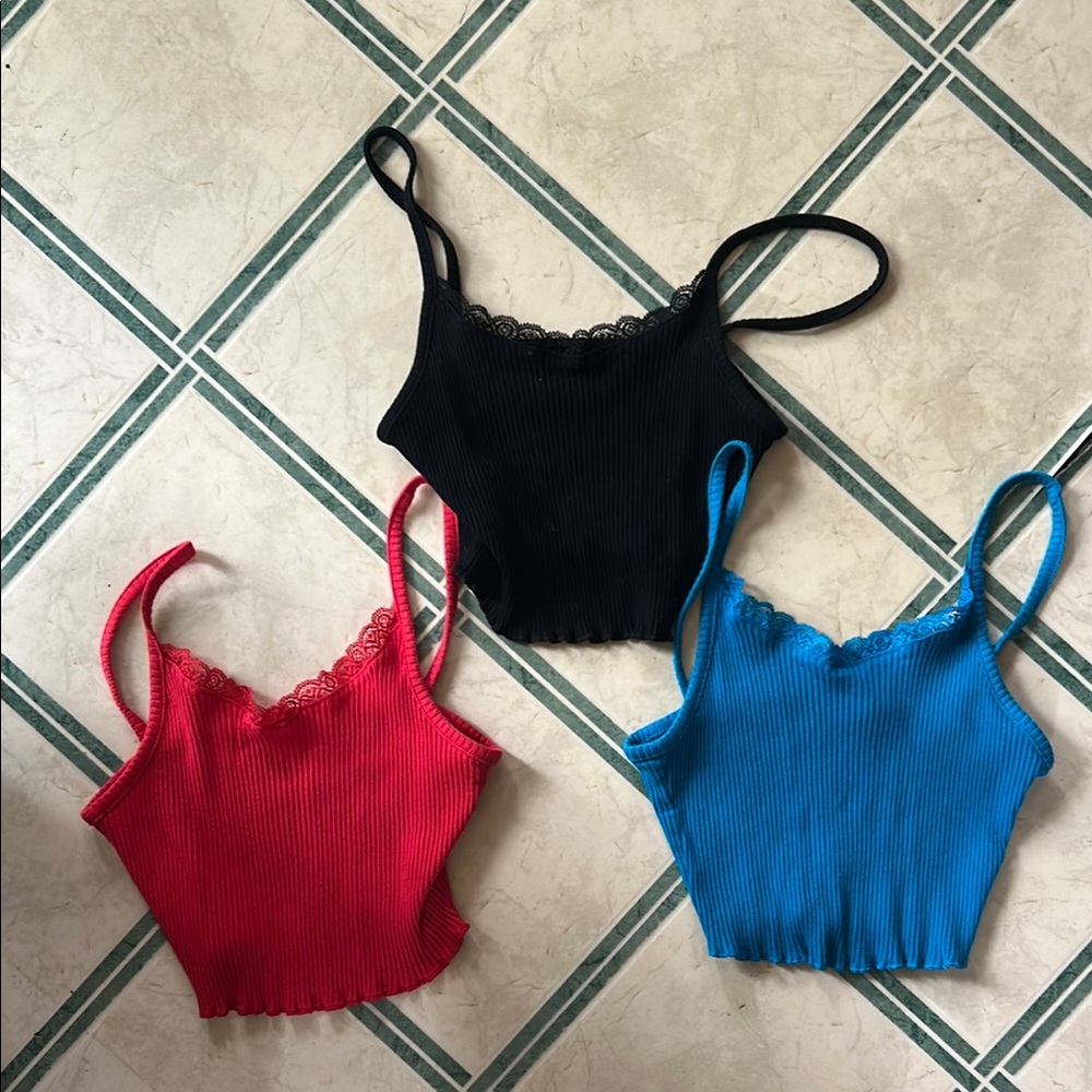 SHEIN Red, Turquoise and Black Sleeveless Fitted Crop Camisoles